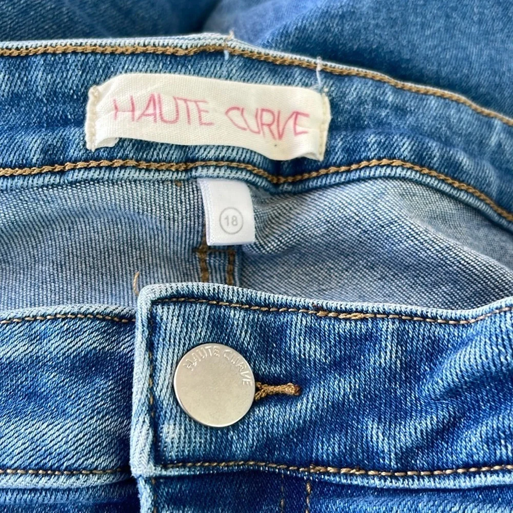 Haute Curve - distressed blue cropped with raw hem jeans - size 18